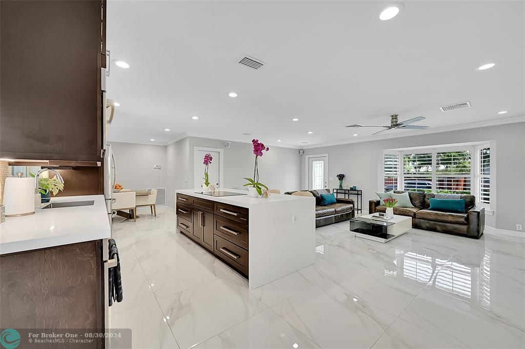 Active With Contract: $999,900 (4 beds, 2 baths, 1716 Square Feet)