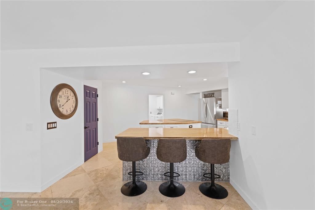 Recently Sold: $859,000 (4 beds, 2 baths, 2229 Square Feet)