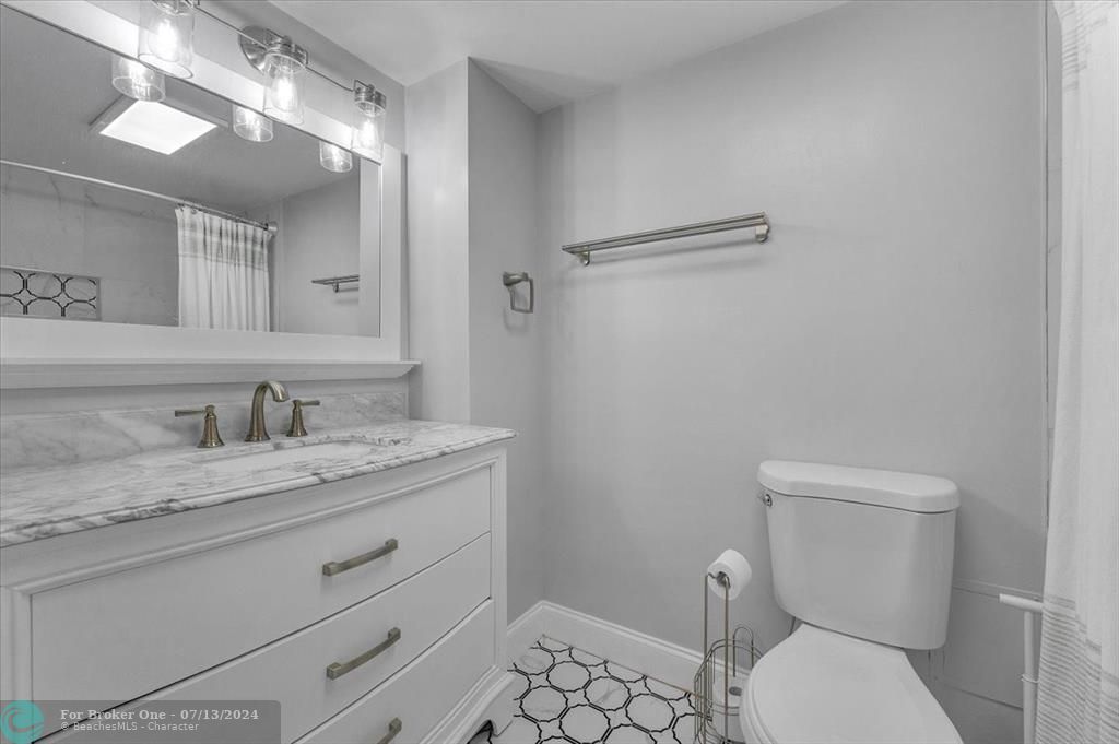 For Sale: $297,000 (2 beds, 2 baths, 1551 Square Feet)