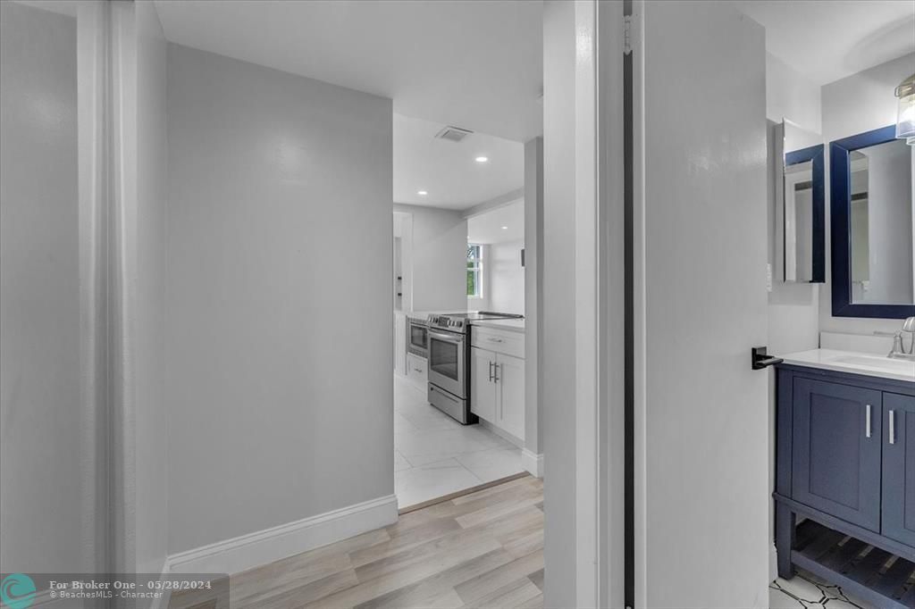 For Sale: $297,000 (2 beds, 2 baths, 1551 Square Feet)