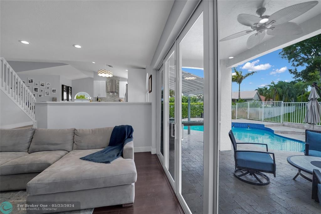 Active With Contract: $999,000 (5 beds, 3 baths, 2676 Square Feet)