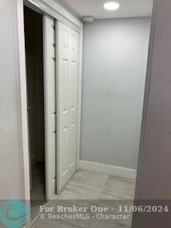 For Sale: $180,000 (1 beds, 1 baths, 840 Square Feet)