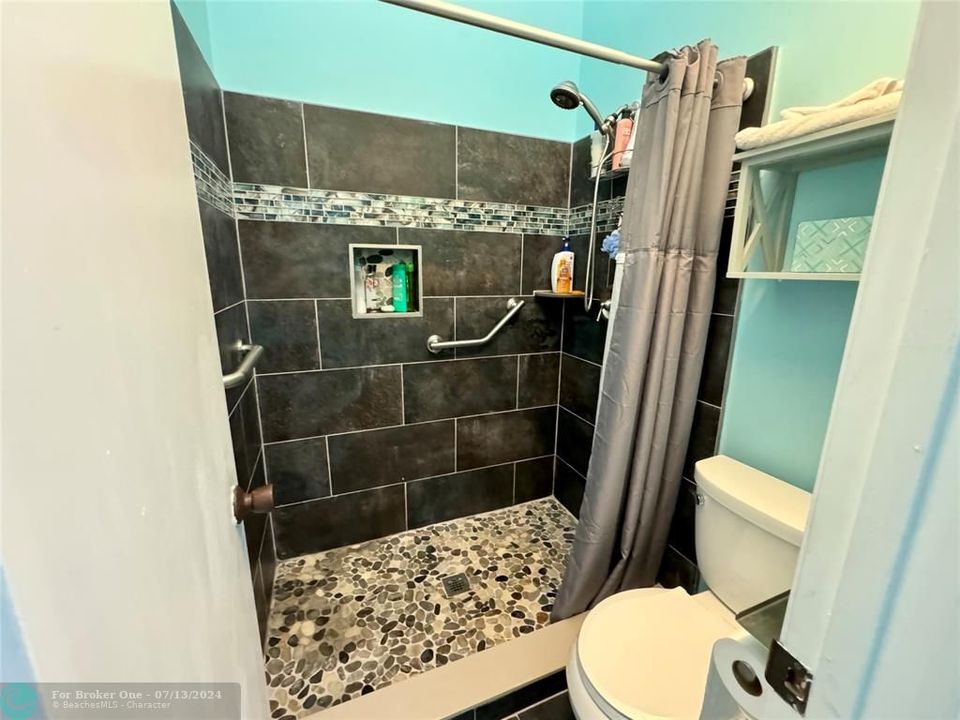 En Venta: $360,000 (2 camas, 2 baños, 1343 Pies cuadrados)