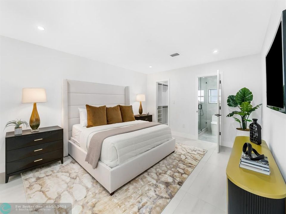 Active With Contract: $2,100,000 (4 beds, 3 baths, 2725 Square Feet)