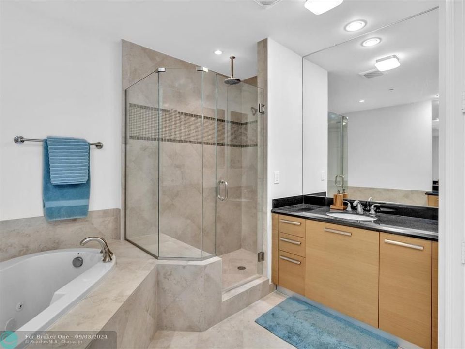 Active With Contract: $9,800 (2 beds, 2 baths, 1515 Square Feet)