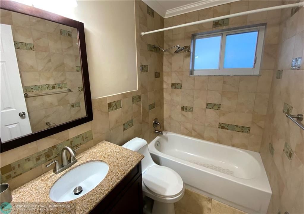 Недавно арендовано: $1,900 (1 спален, 1 ванн, 561 Квадратных фут)