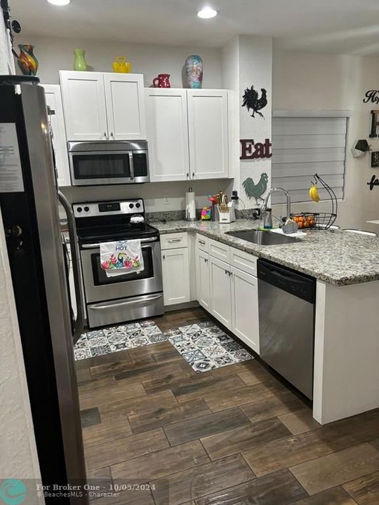 Vendido Recientemente: $475,000 (3 camas, 2 baños, 1572 Pies cuadrados)