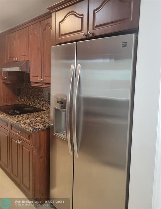 Active With Contract: $3,775 (4 beds, 2 baths, 1710 Square Feet)