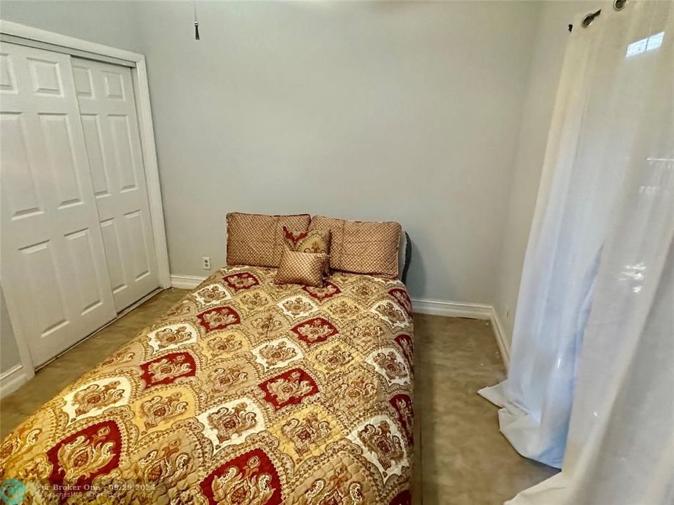 For Sale: $184,000 (2 beds, 2 baths, 1093 Square Feet)