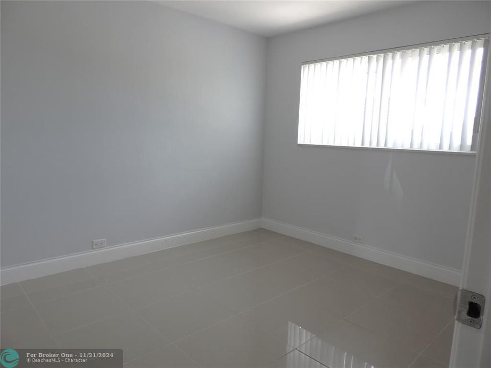 For Sale: $2,450 (2 beds, 2 baths, 980 Square Feet)