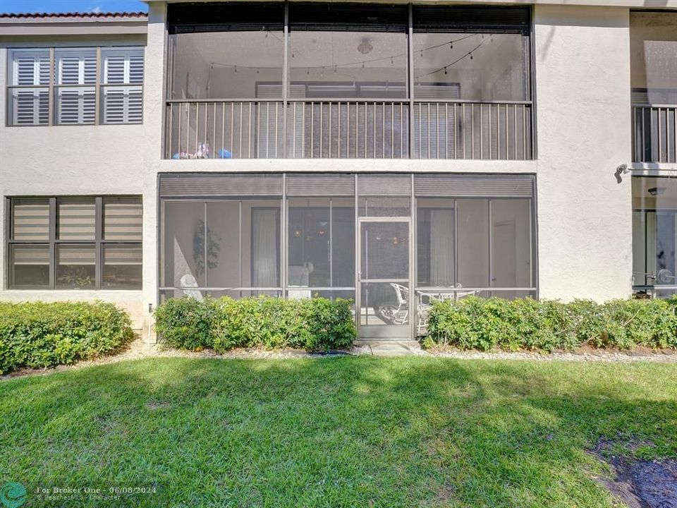 For Sale: $365,000 (2 beds, 2 baths, 1269 Square Feet)