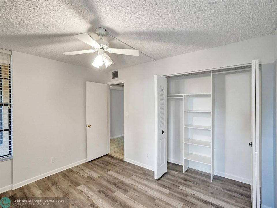 For Sale: $234,500 (2 beds, 2 baths, 1090 Square Feet)