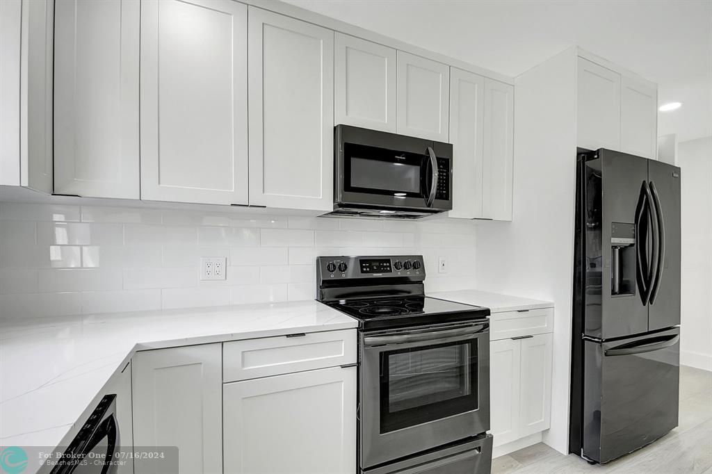 Active With Contract: $450,000 (4 beds, 2 baths, 1708 Square Feet)