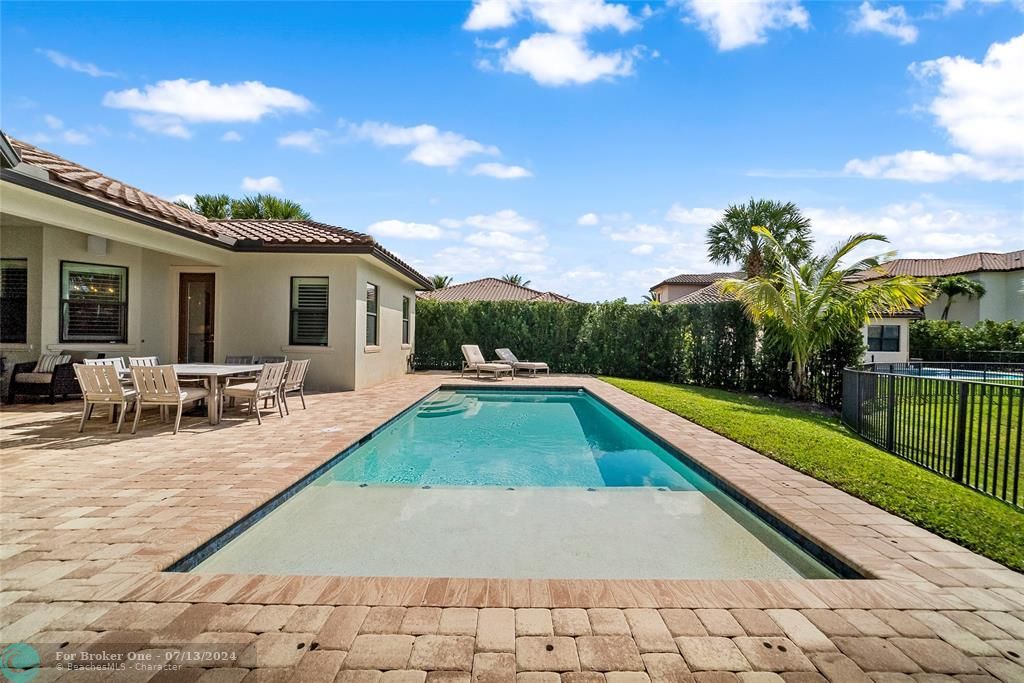 Active With Contract: $1,350,000 (4 beds, 3 baths, 3488 Square Feet)