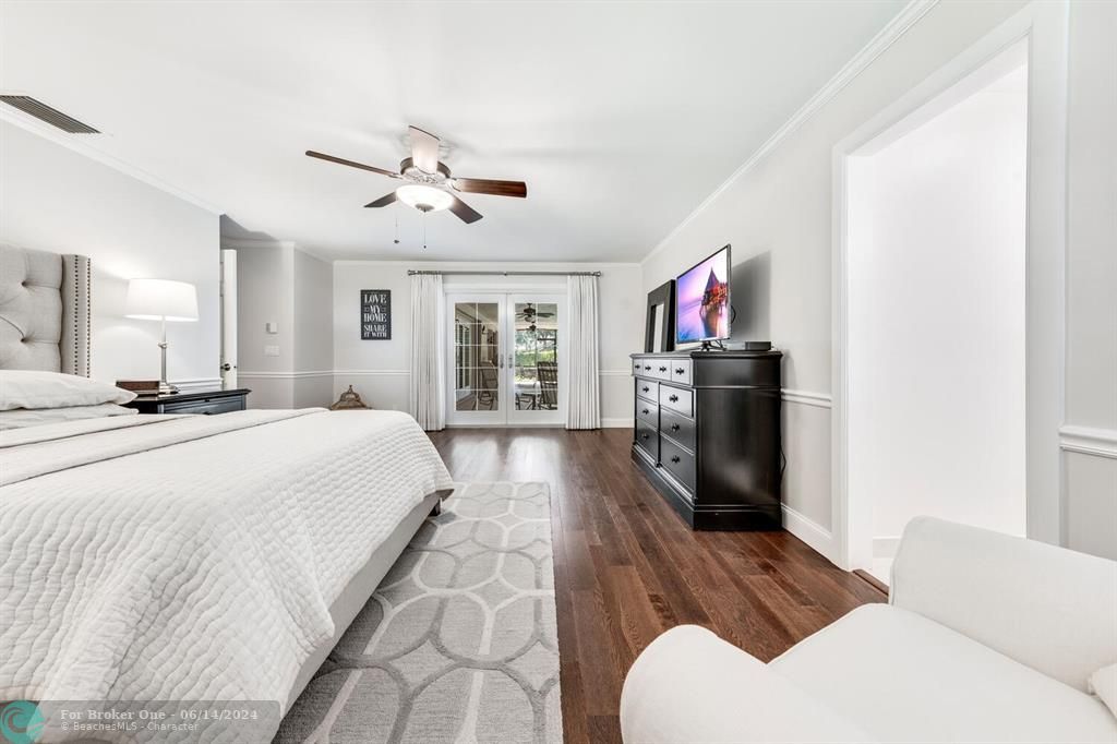 Active With Contract: $1,295,000 (4 beds, 2 baths, 2659 Square Feet)