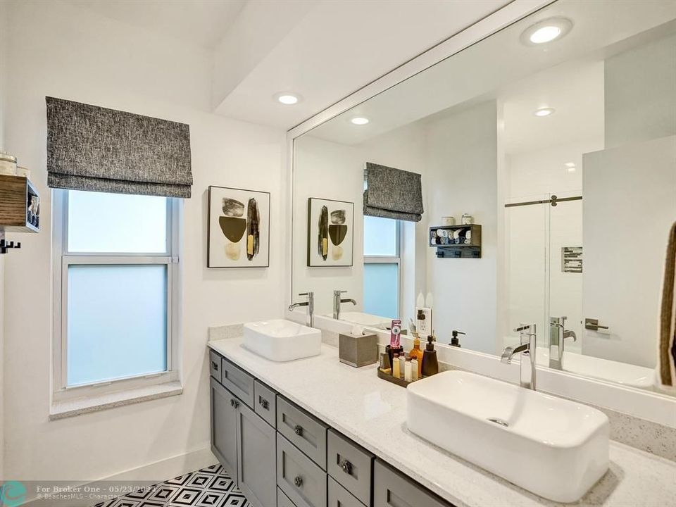 Active With Contract: $899,000 (4 beds, 2 baths, 2367 Square Feet)