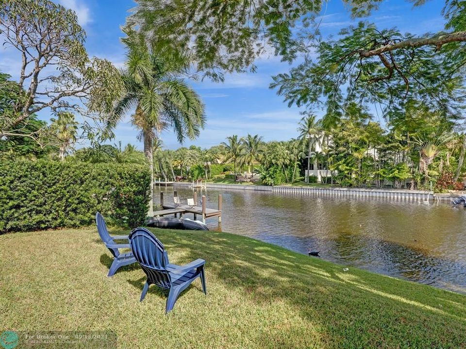 For Sale: $1,325,000 (3 beds, 2 baths, 1641 Square Feet)