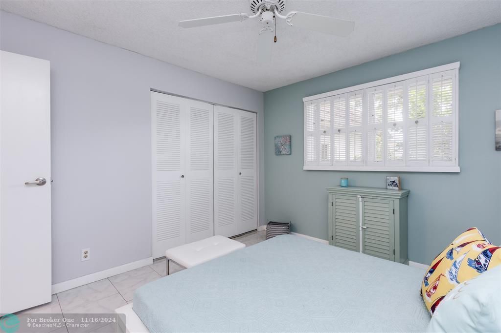 Active With Contract: $169,900 (2 beds, 2 baths, 1092 Square Feet)