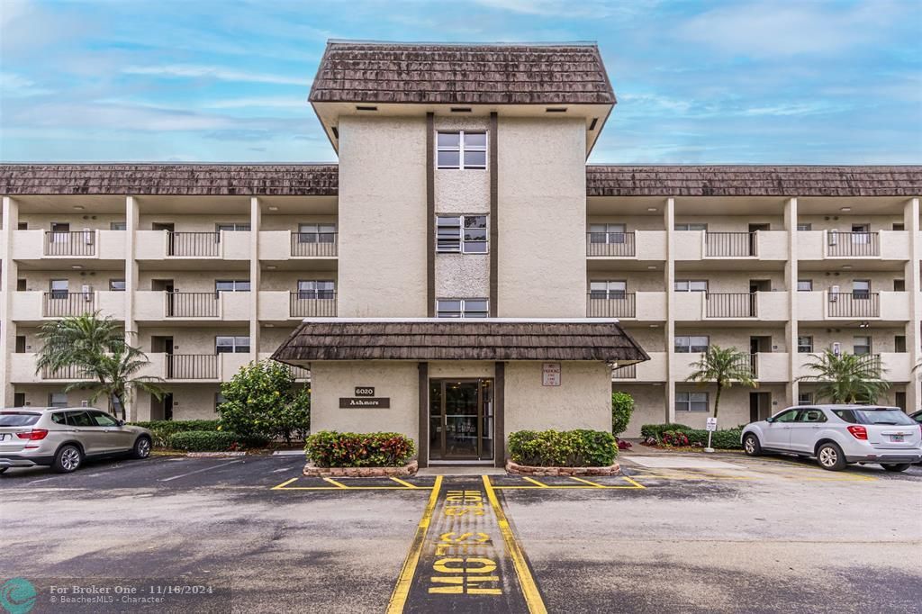 Active With Contract: $169,900 (2 beds, 2 baths, 1092 Square Feet)