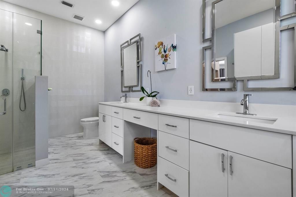 Active With Contract: $1,335,000 (5 beds, 3 baths, 2802 Square Feet)