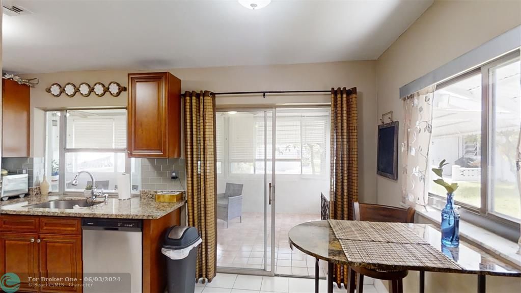 Active With Contract: $349,900 (2 beds, 2 baths, 1342 Square Feet)