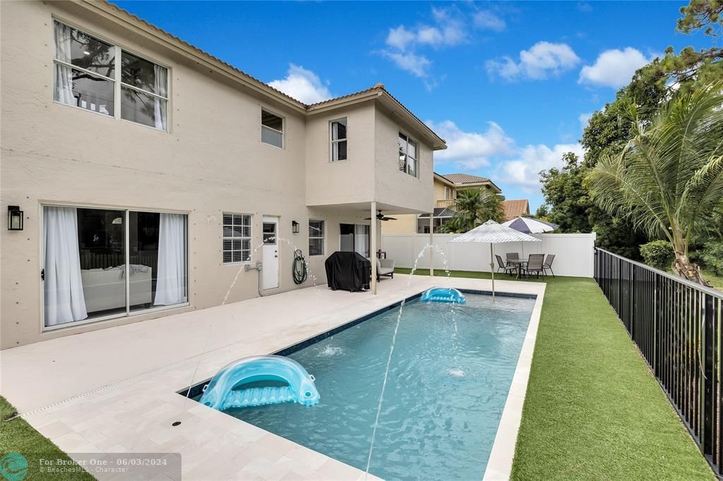 Active With Contract: $650,000 (4 beds, 3 baths, 2265 Square Feet)