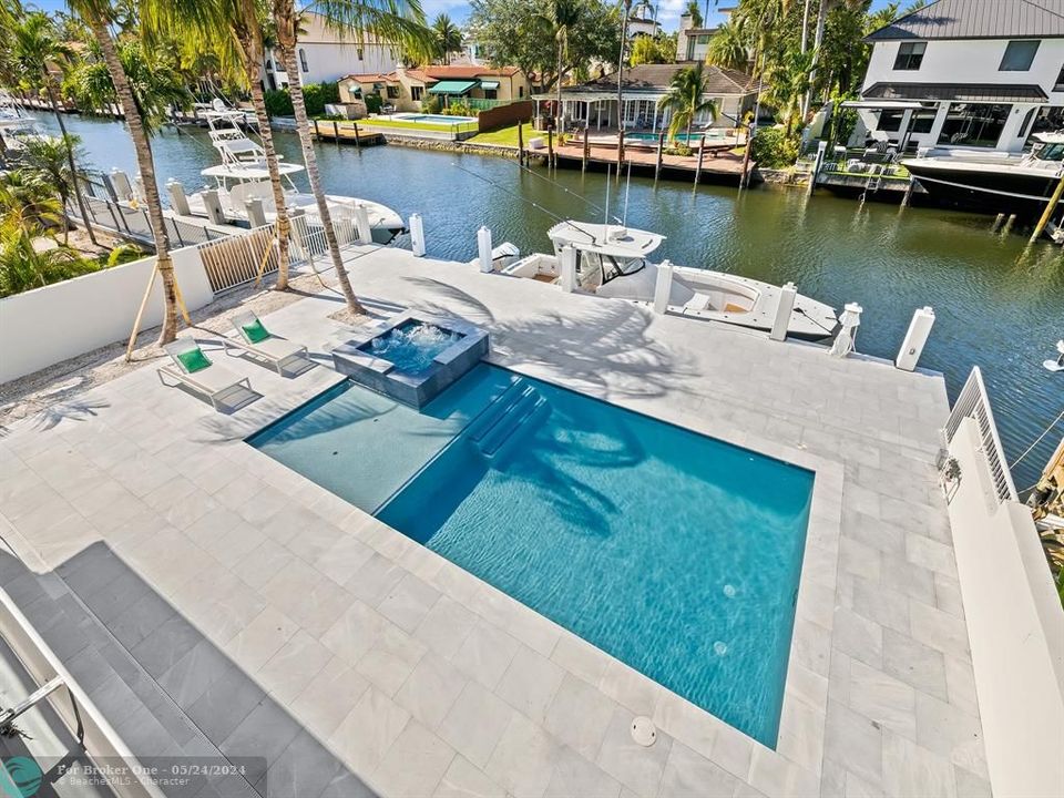 For Sale: $5,500,000 (5 beds, 5 baths, 4076 Square Feet)