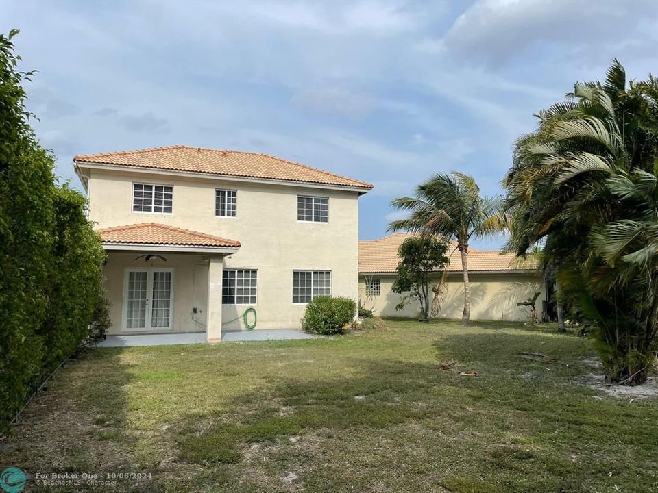 Recently Sold: $550,000 (3 beds, 2 baths, 1900 Square Feet)