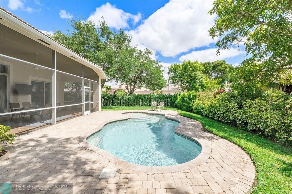 Active With Contract: $879,000 (4 beds, 3 baths, 2597 Square Feet)