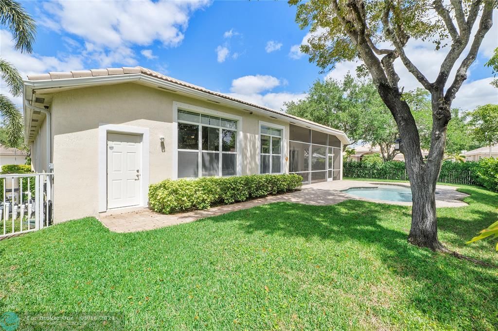 Active With Contract: $879,000 (4 beds, 3 baths, 2597 Square Feet)