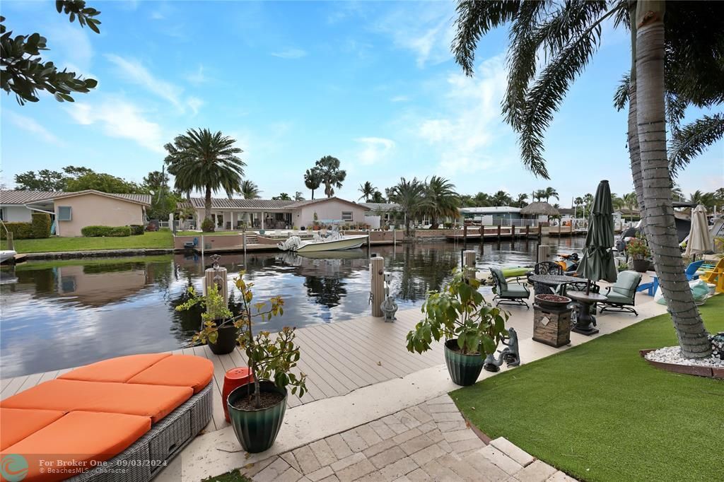 Active With Contract: $1,888,000 (4 beds, 3 baths, 3190 Square Feet)