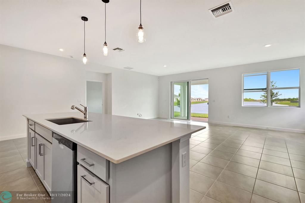 For Sale: $589,000 (4 beds, 2 baths, 2209 Square Feet)