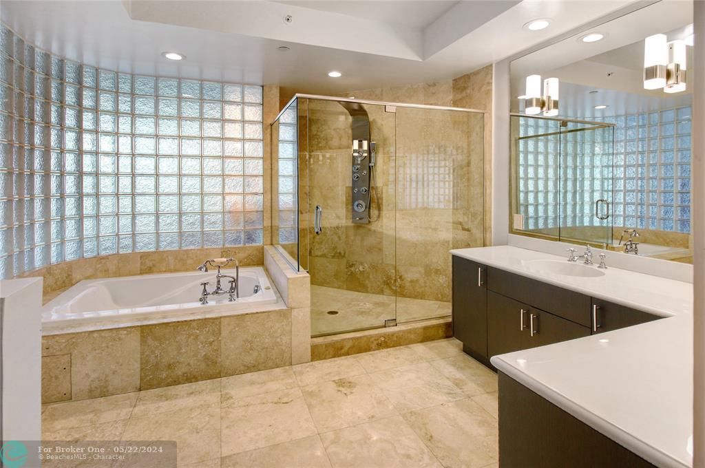 待售: $2,800,000 (4 贝兹, 4 浴室, 4445 平方英尺)