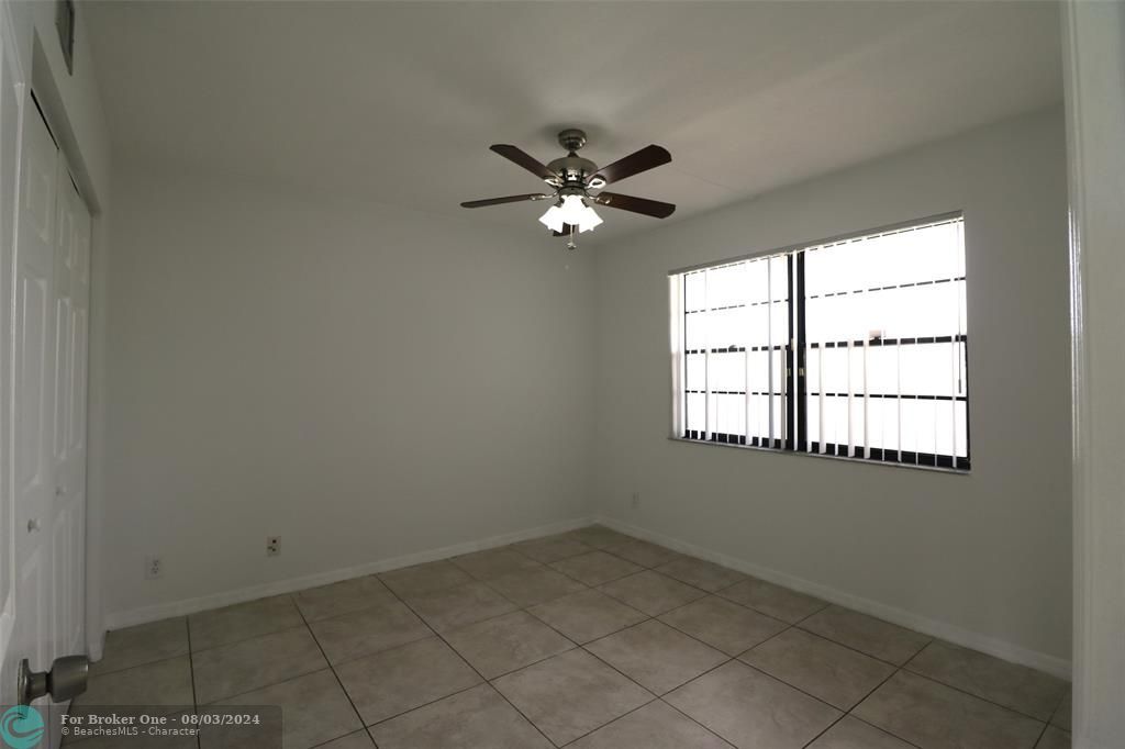 For Sale: $259,000 (2 beds, 2 baths, 1104 Square Feet)