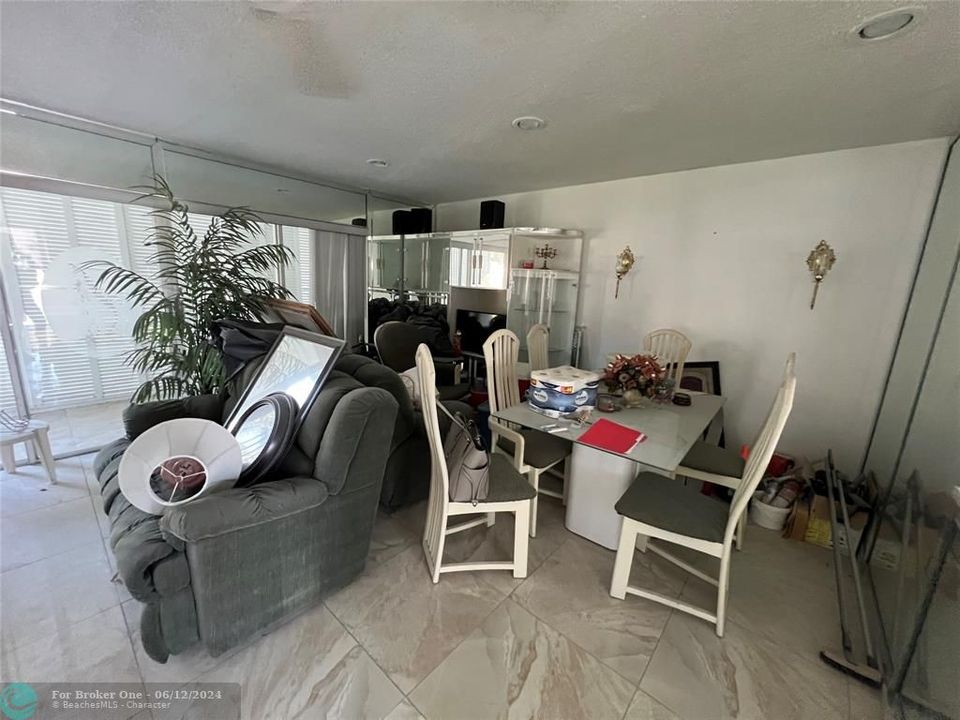 Recently Sold: $153,000 (2 beds, 2 baths, 1027 Square Feet)