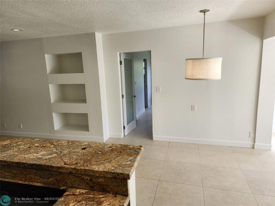 For Sale: $2,800 (3 beds, 3 baths, 1500 Square Feet)