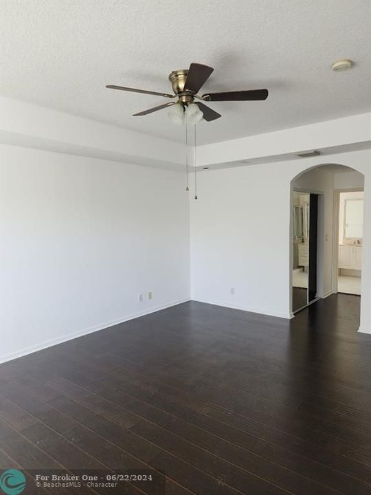 For Rent: $4,100 (4 beds, 2 baths, 2742 Square Feet)