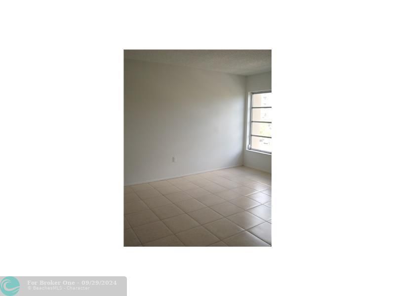 For Sale: $145,000 (2 beds, 2 baths, 972 Square Feet)