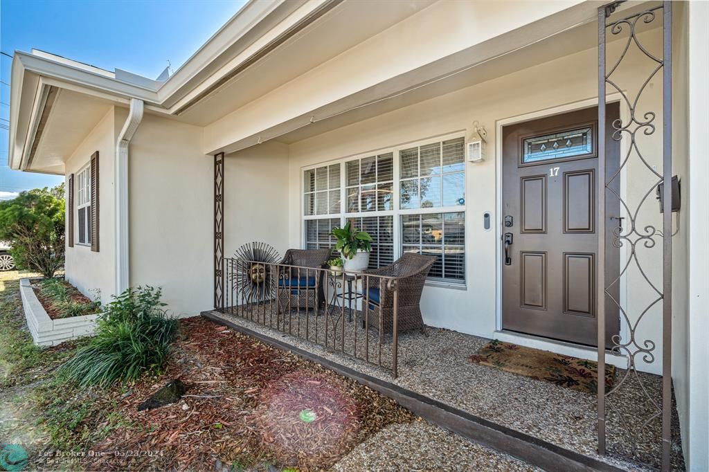 Active With Contract: $625,000 (4 beds, 2 baths, 2175 Square Feet)