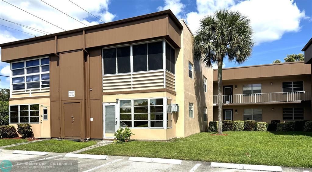 Active With Contract: $1,650 (1 beds, 1 baths, 760 Square Feet)