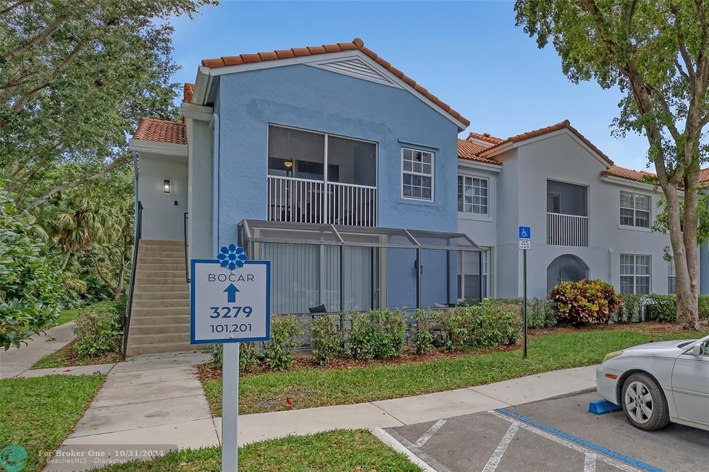 Active With Contract: $3,299 (3 beds, 3 baths, 1407 Square Feet)