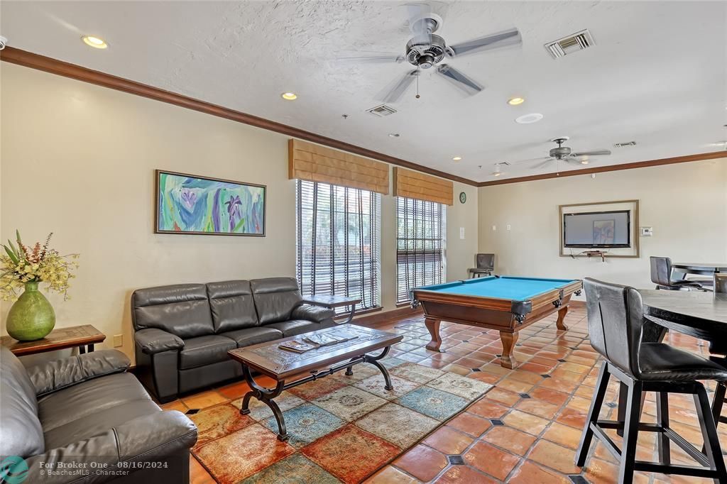 Active With Contract: $3,299 (3 beds, 3 baths, 1407 Square Feet)