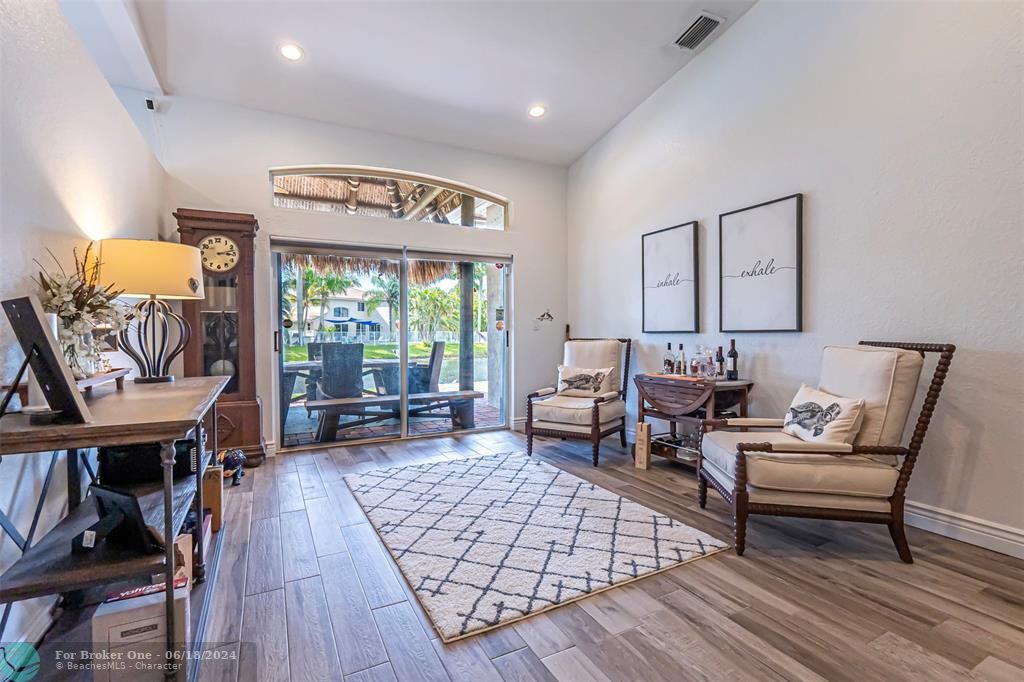 For Sale: $690,500 (3 beds, 2 baths, 2152 Square Feet)