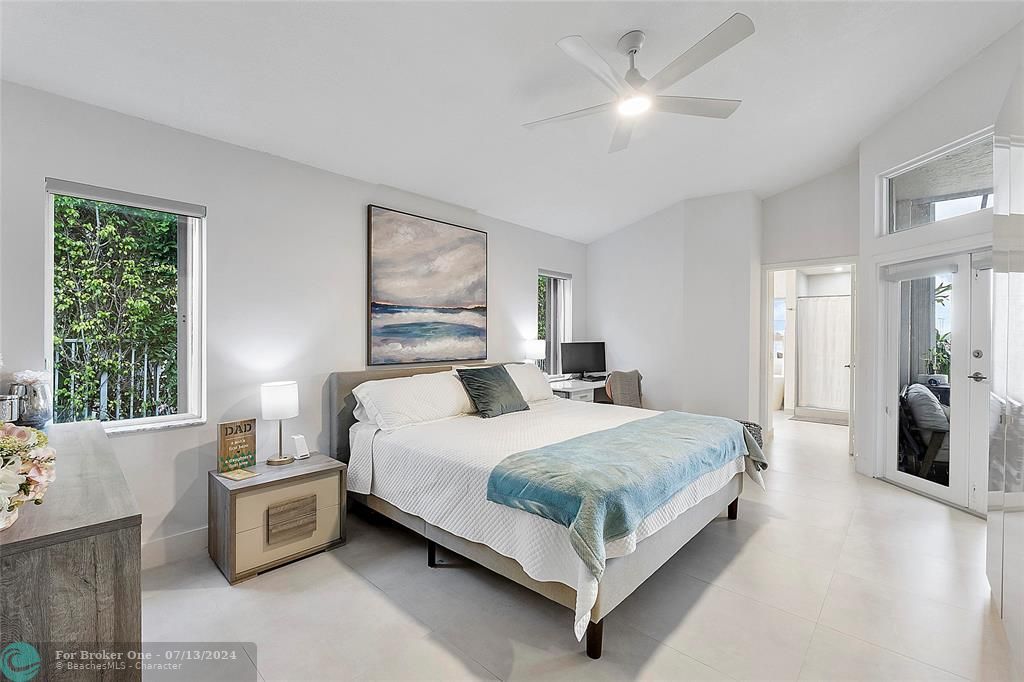 Active With Contract: $1,200,000 (4 beds, 2 baths, 2302 Square Feet)