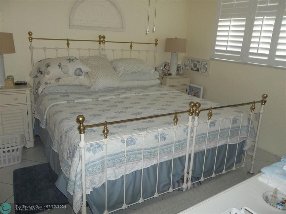 En Venta: $365,000 (2 camas, 2 baños, 888 Pies cuadrados)