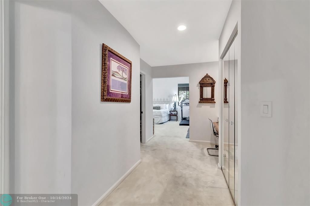 Recently Sold: $875,000 (3 beds, 2 baths, 2511 Square Feet)