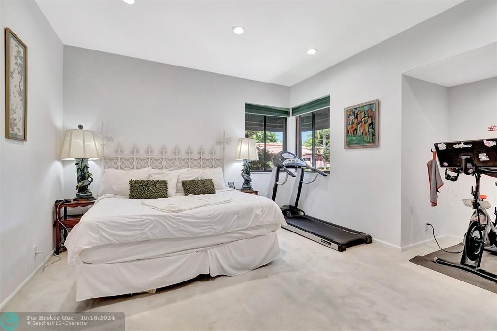 Recently Sold: $875,000 (3 beds, 2 baths, 2511 Square Feet)