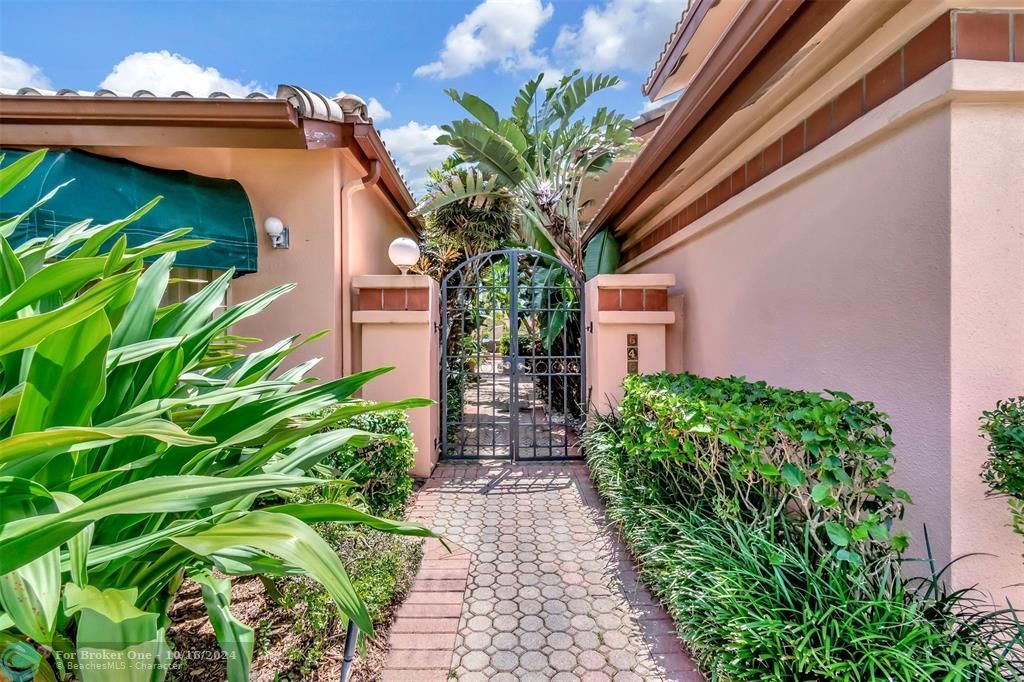 Recently Sold: $875,000 (3 beds, 2 baths, 2511 Square Feet)