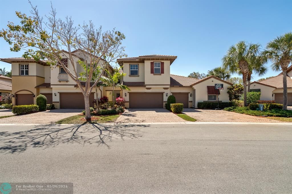Active With Contract: $634,900 (4 beds, 2 baths, 2449 Square Feet)