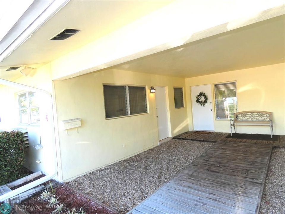 For Sale: $3,000 (2 beds, 2 baths, 1275 Square Feet)